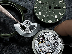 手表进水后零件生锈怎么解决？（万国手表除锈及零件修复方法）